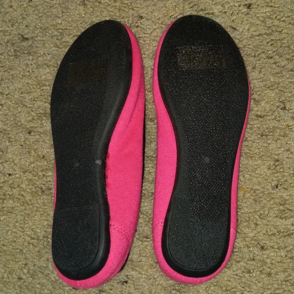 Slip on Shoes - Picture 5 of 7